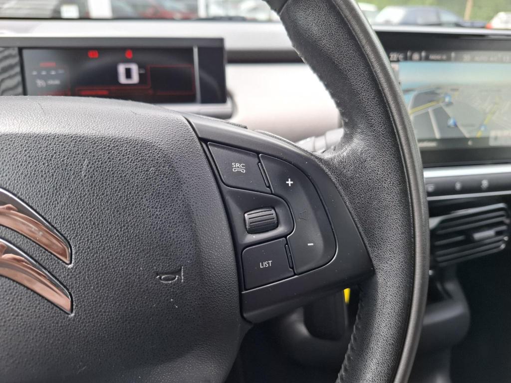 Citroen C4 Cactus 110 shine clima/nav/cam