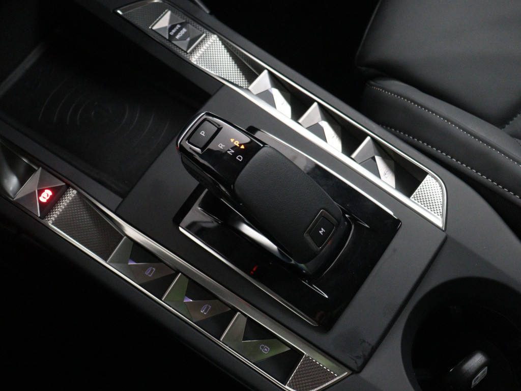 Ds Ds 3 hybrid 145 opéra | hifi focal | leder+stoelverw.+massage |
