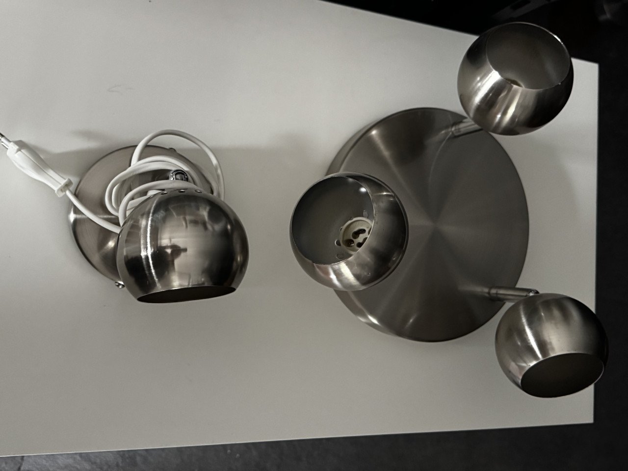 Plafond spot met 3 lichtpunten en 1 wandspot zelfde stijl