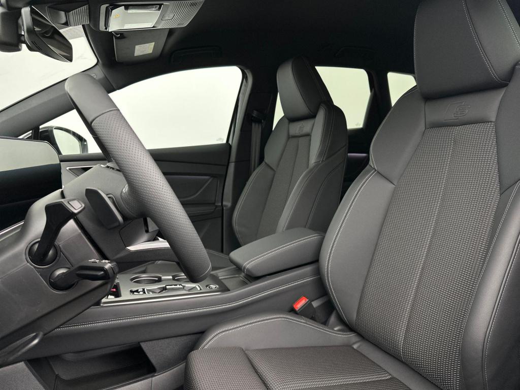 Audi Q4 E-tron s edition e-tron 45 82 kwh 210 kw / 286 pk suv ele