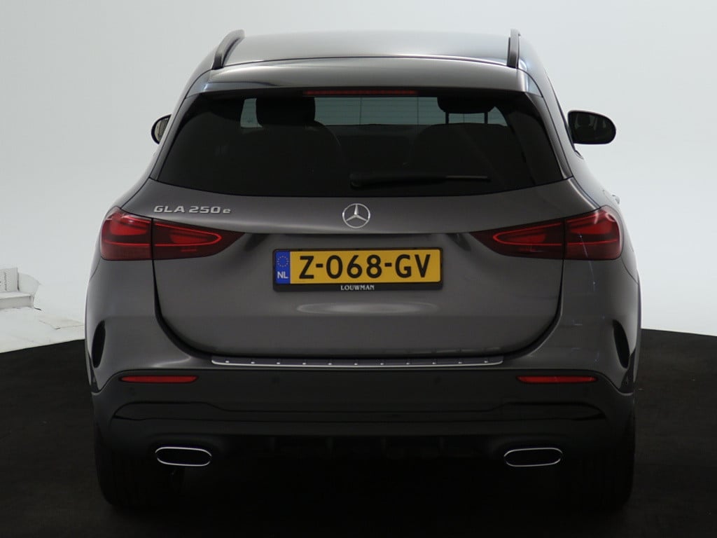 Mercedes-Benz Gla-klasse 250 e amg line | cruise control | sfeerverlichting