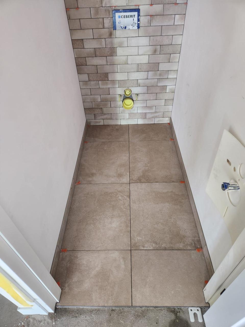 Tegelzetter nodig? Bel/app: 06 21937244 of Mail: jvbtegelzetter@gmail.com