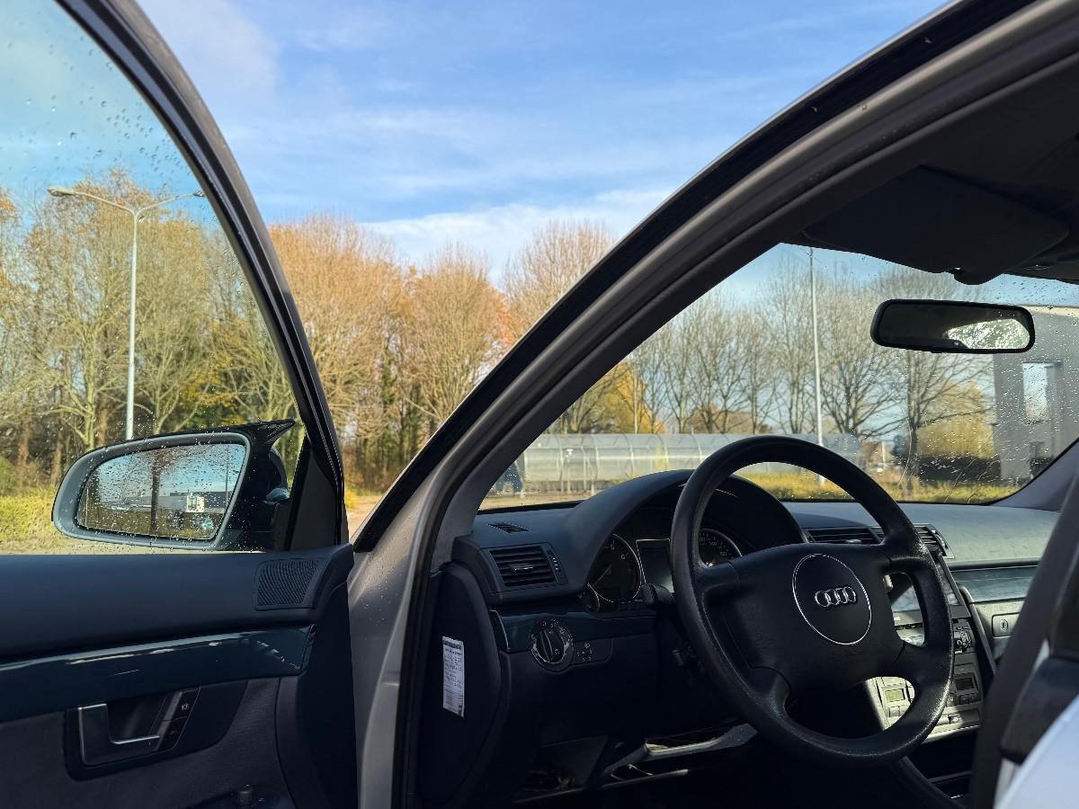 Audi A4 1.6 Limousine | Apk | Nap | Airco | Lage KM | Trekhaak | PDC