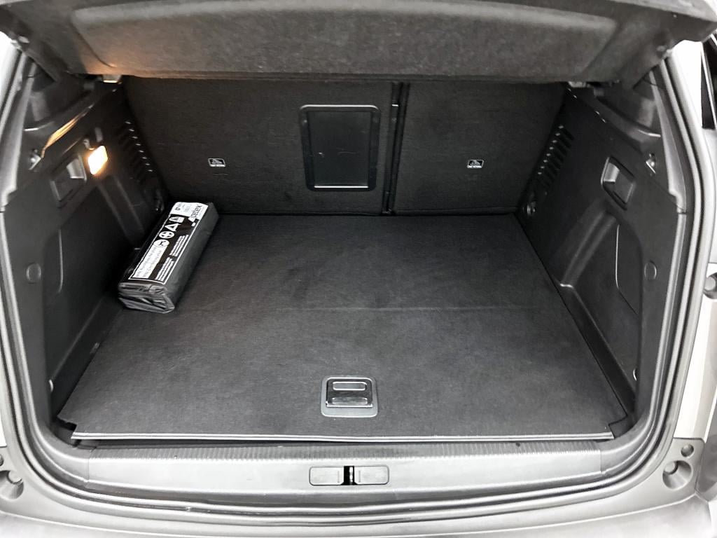 Peugeot 3008 plug-in hybrid 225pk automaat road trip | stoelverwarming | tr