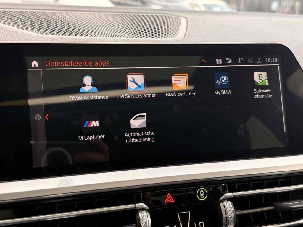 BMW 3-serie 318i business edition plus | acc | laser | leder | schuif/kante