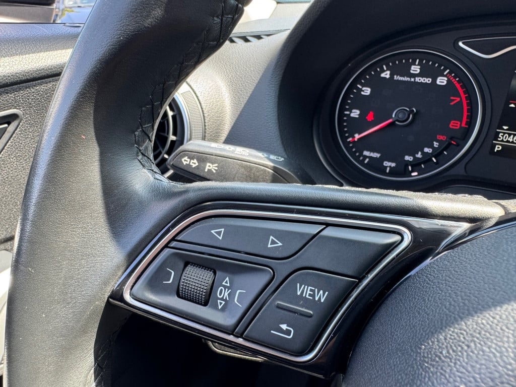 Audi Q2 35 tfsi advanced * led * camera * stoelverwarming * adaptieve cruis