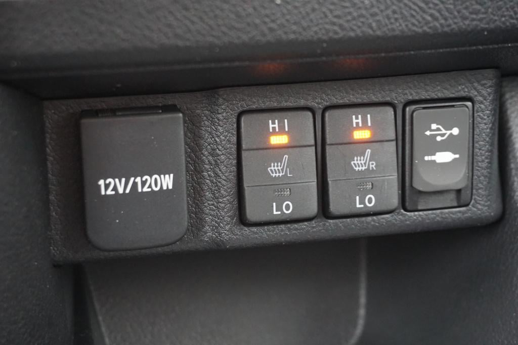 Toyota Auris 1.3 trend top 5 editie climate / navi / cruise / stoelverw. / 