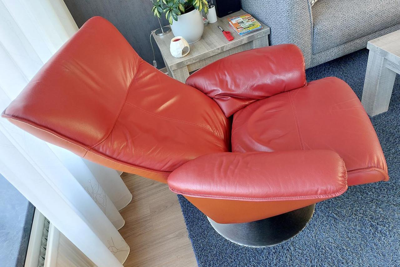 Rode leren (relax) fauteuil, gratis afhalen