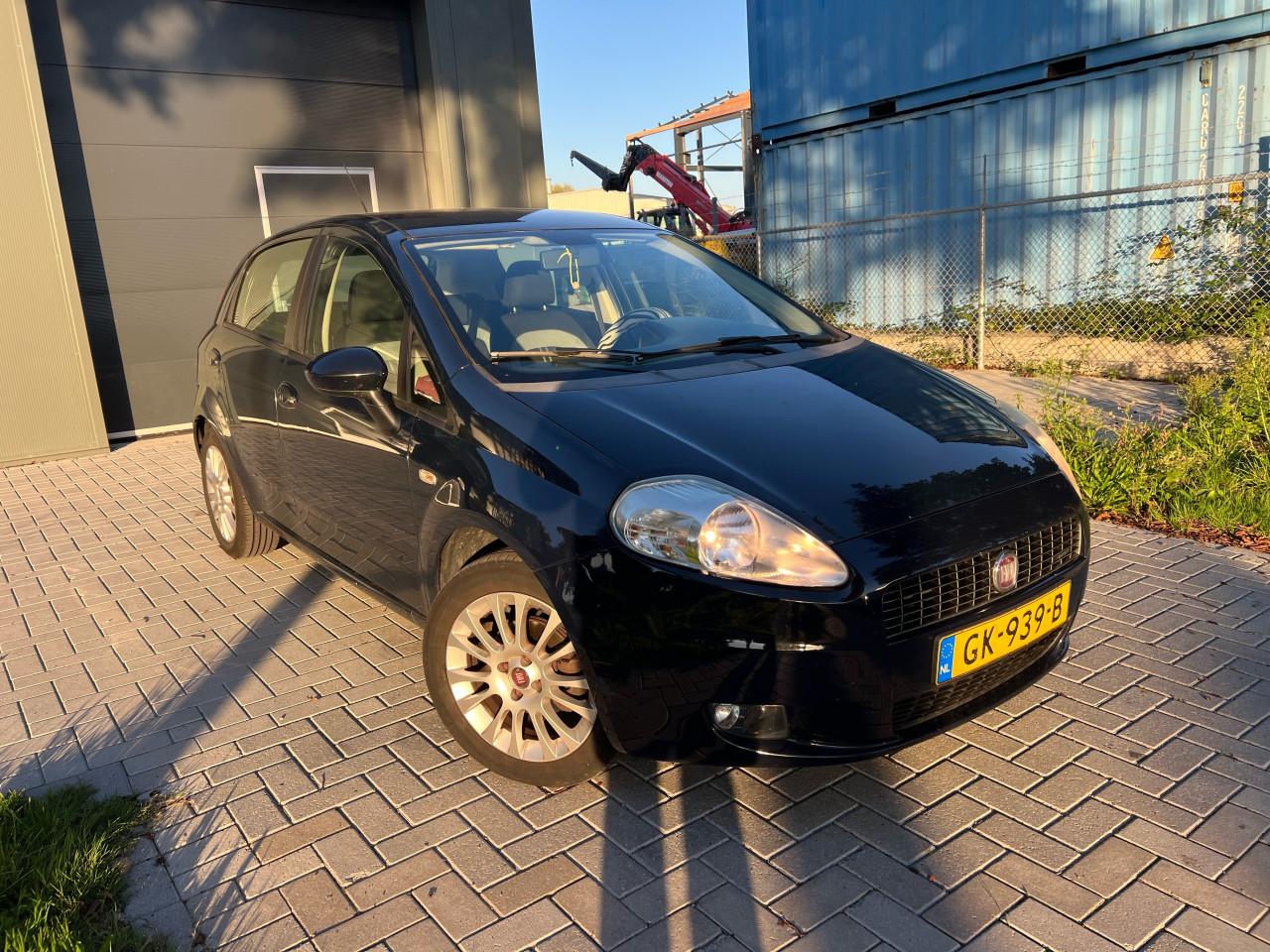 Fiat Grande Punto 1.4-16V Racing Jaar apk