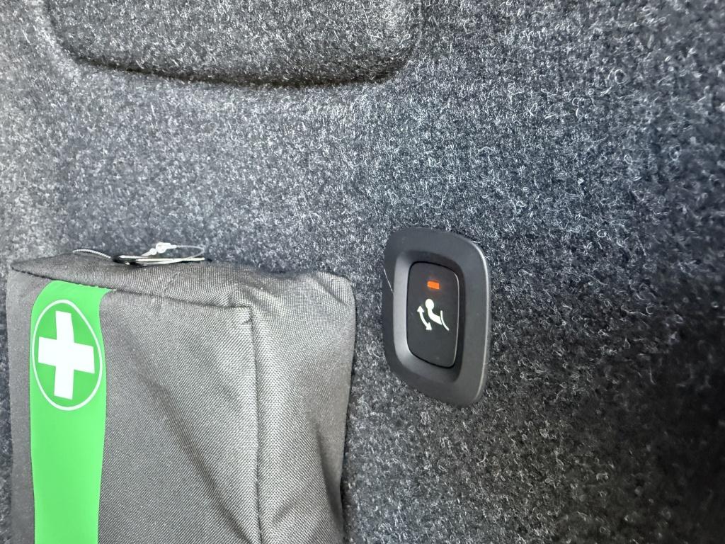 Volvo XC40 recharge ultra 252pk/ 70 kwh| panodak| 360camera| trekhaak