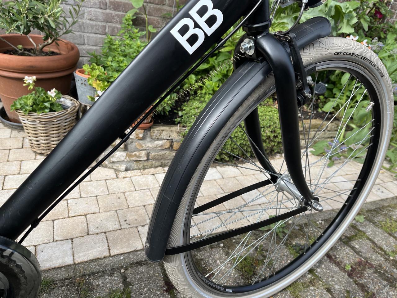 Jongensfiets Batavus Black ALS NIEUW GEMAAKT!!