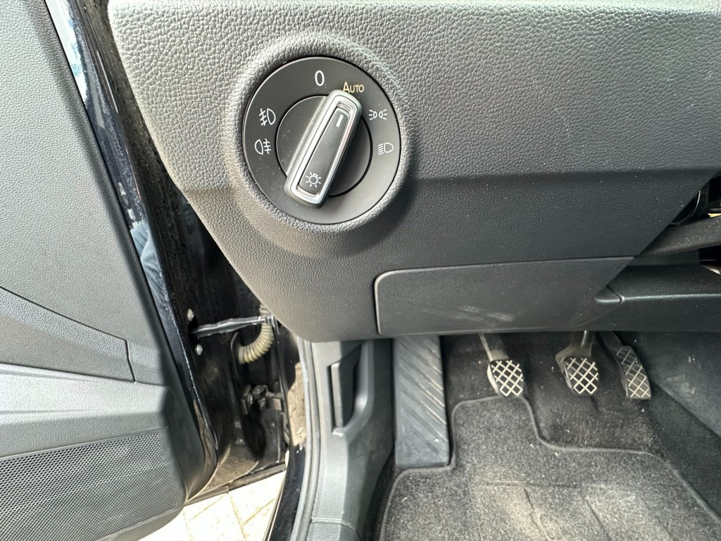 Volkswagen T-roc 1.0 tsi style 1e eigenaar carplay dab+ pdc v+a