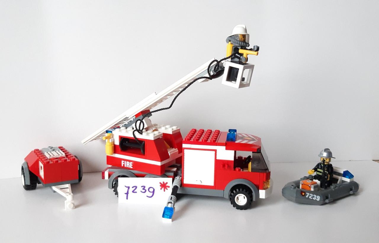 Lego 7239 brandweer ladderwagen met aanhanger en bootje