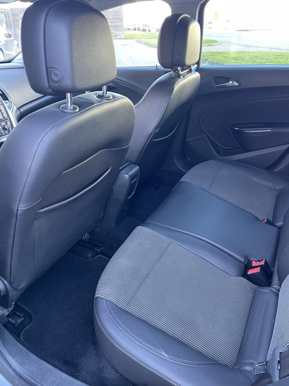 Opel Astra 1.4 Turbo 88KW ST 2011 Grijs | NAP | NIEUWE APK!