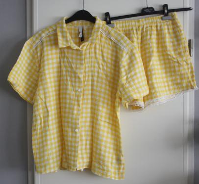 Geel wit geblokte shortama maat m