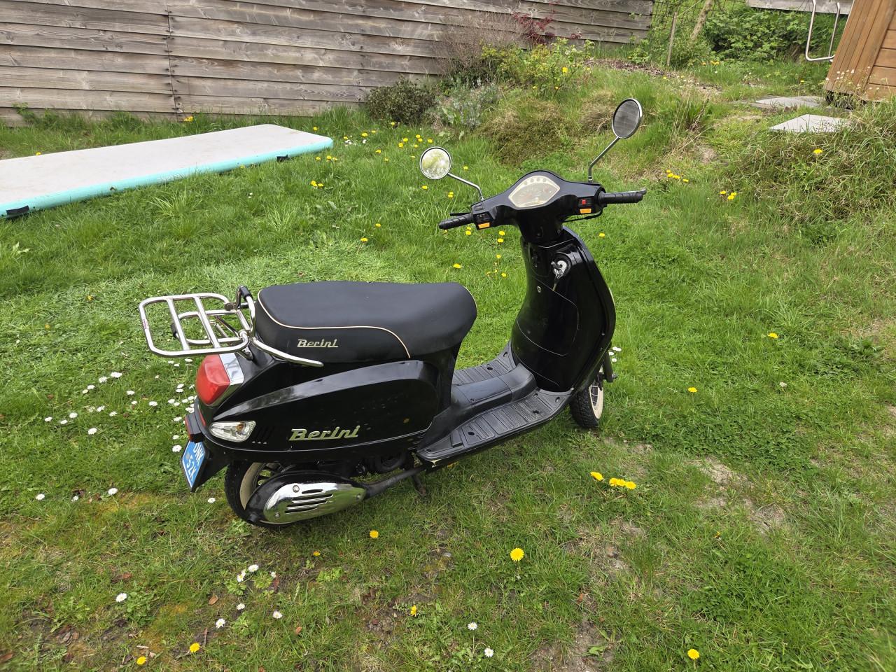 Te koop Berini snorscooter igs