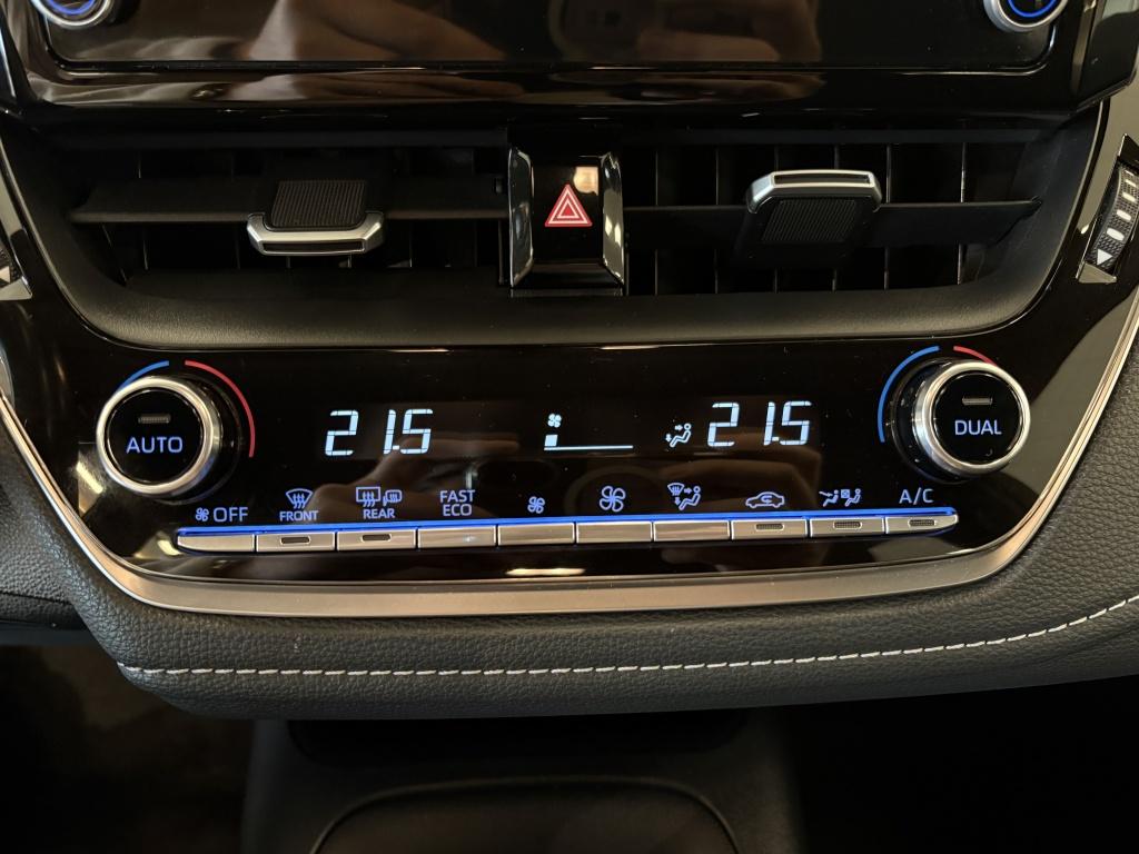 Toyota Corolla Touring Sports 2.0 hybrid first ed.