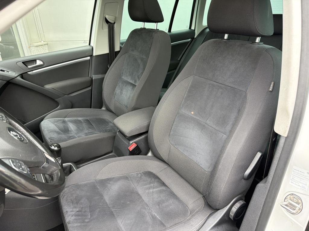 Volkswagen Tiguan 1.4 tsi sport&style | panodak | trekhaak | navi