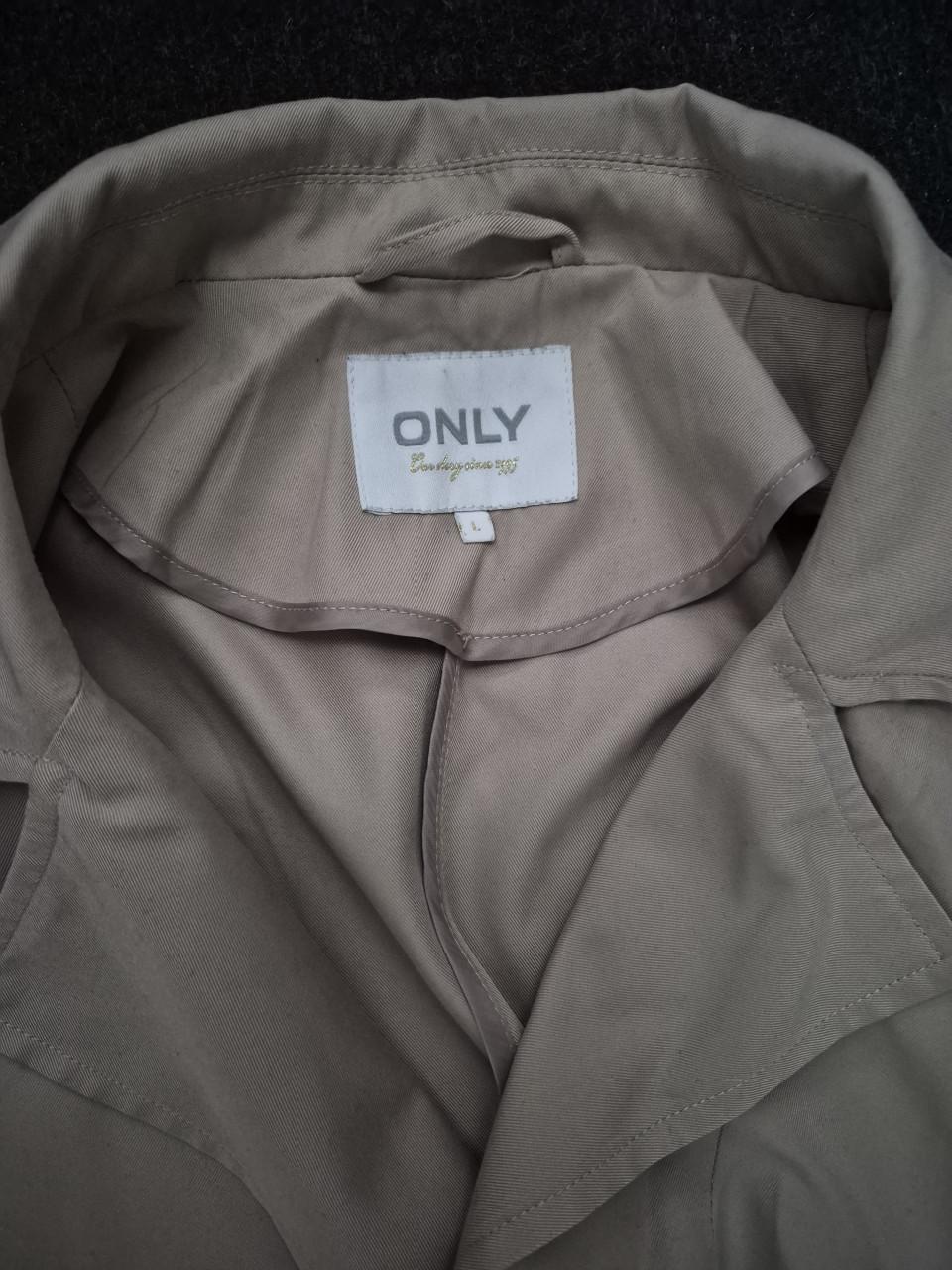 Lange zomerjas Only beige maat l