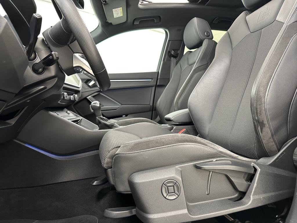 Audi Q3 45 tfsi e s edition | panoramadak | keyless entry | adaptief cc. |