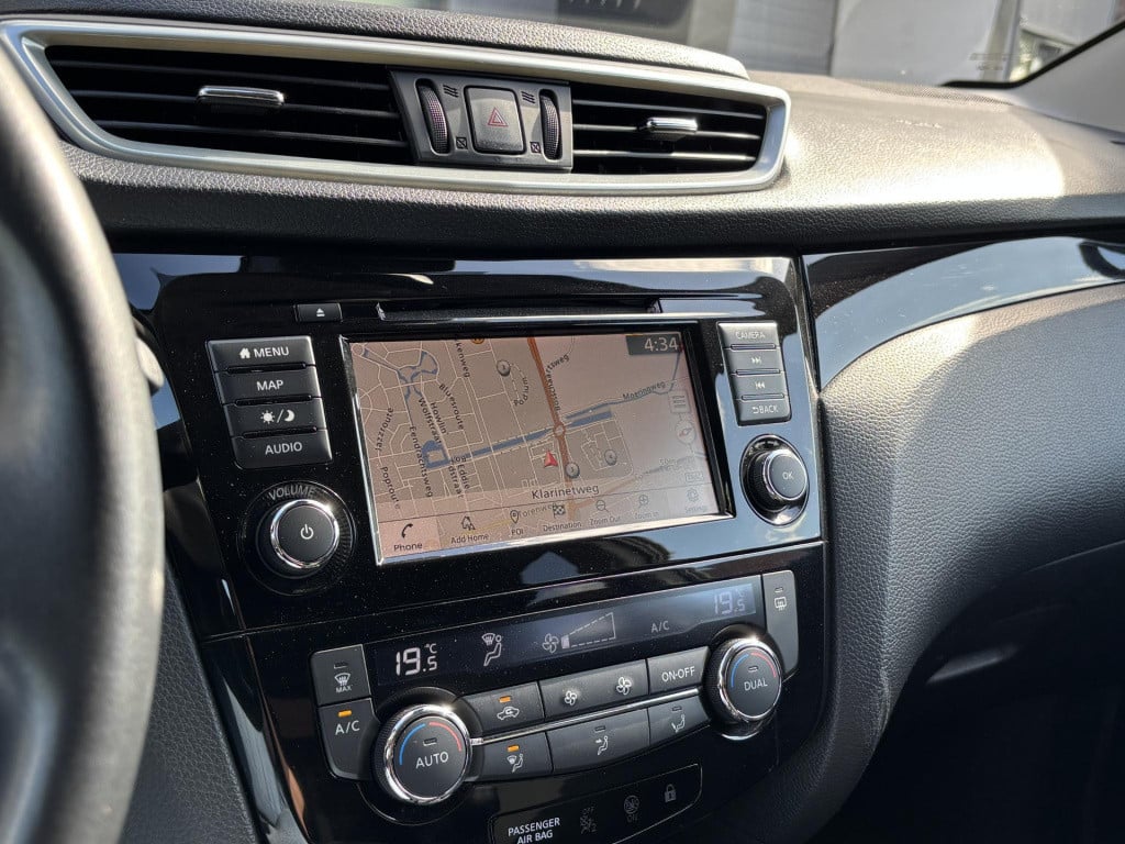 Nissan Qashqai 1.3 dig-t design edition | trekhaak | panoramadak | apple ca