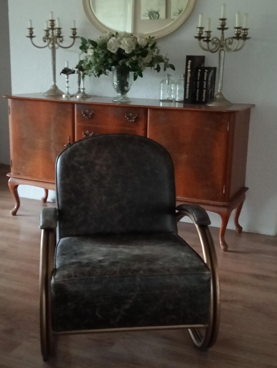 2 design fauteuils van Van der Valk