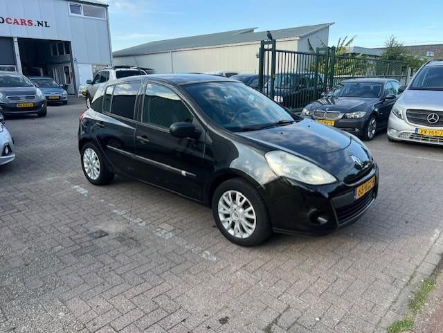 Renault Clio 1.2 special line
