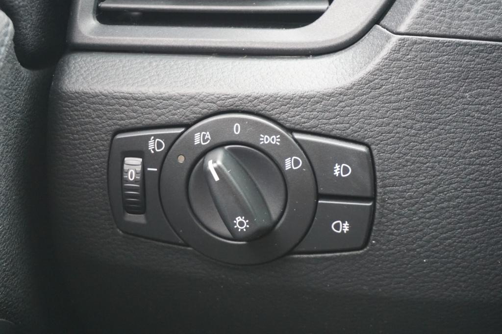 BMW X1 xdrive20d executive automaat - climate / navi / cruise / leder / sto