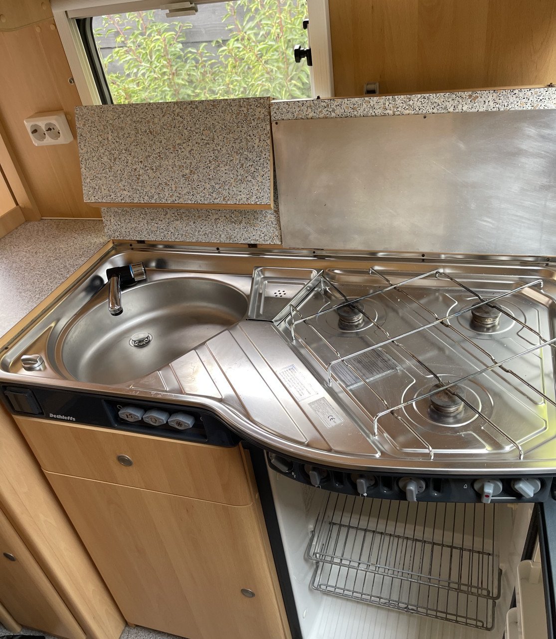 Dethleffs 460 | vast bed | voortent | evt. mover luifel