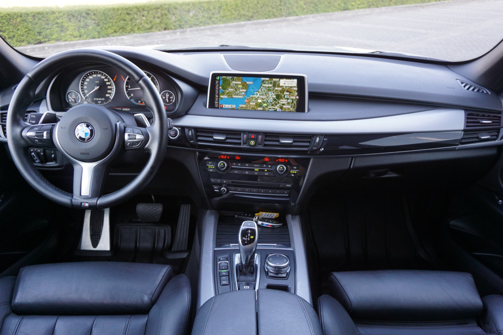 BMW X5 xdrive30d high executive m sport panorama / leder / hud / adap. crui