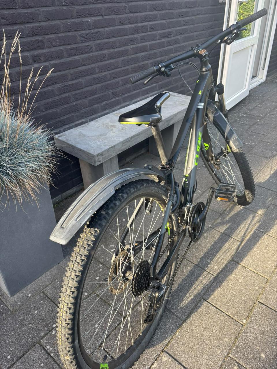 Stoere Cube Aim MTB 27.5 inch (ideaal voor 9-12 jaar)