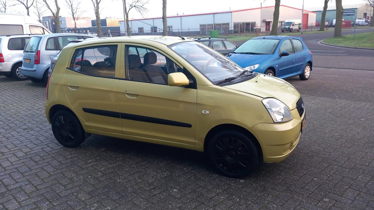 Kia Picanto 1.1 LX 5deurs bj:2005 airco apk 10-2026