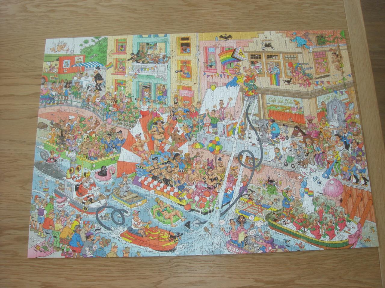 Te koop Complete Jan van Haasteren puzzel Celebrate pride 1000 stukjes
