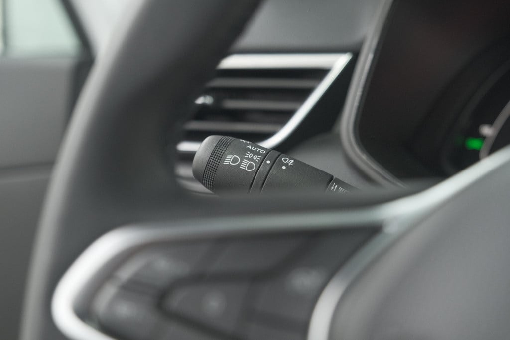 Renault Clio tce 90 techno | camera | 9.3 inch scherm | apple carplay | par