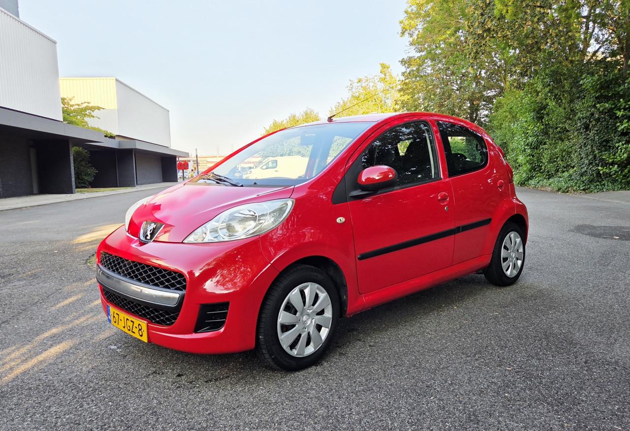 Peugeot 107 AUT 1.0 12V XS