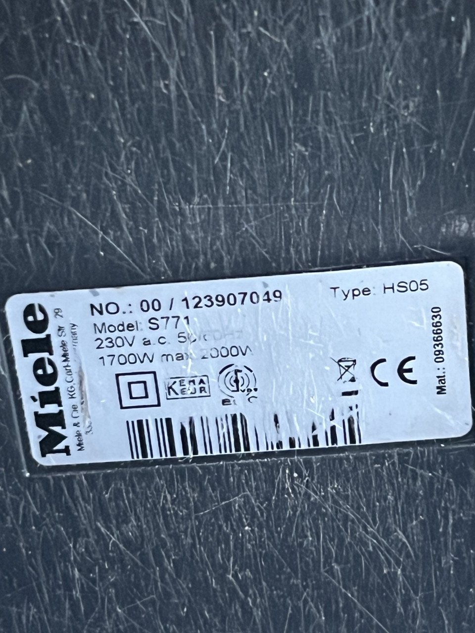 Miele S771 krachtige stofzuiger 2000 watt met alle hulpstukken