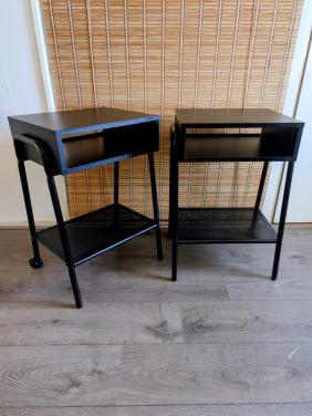 Twee nachtkastjes ‘SETSKOG’ van ikea