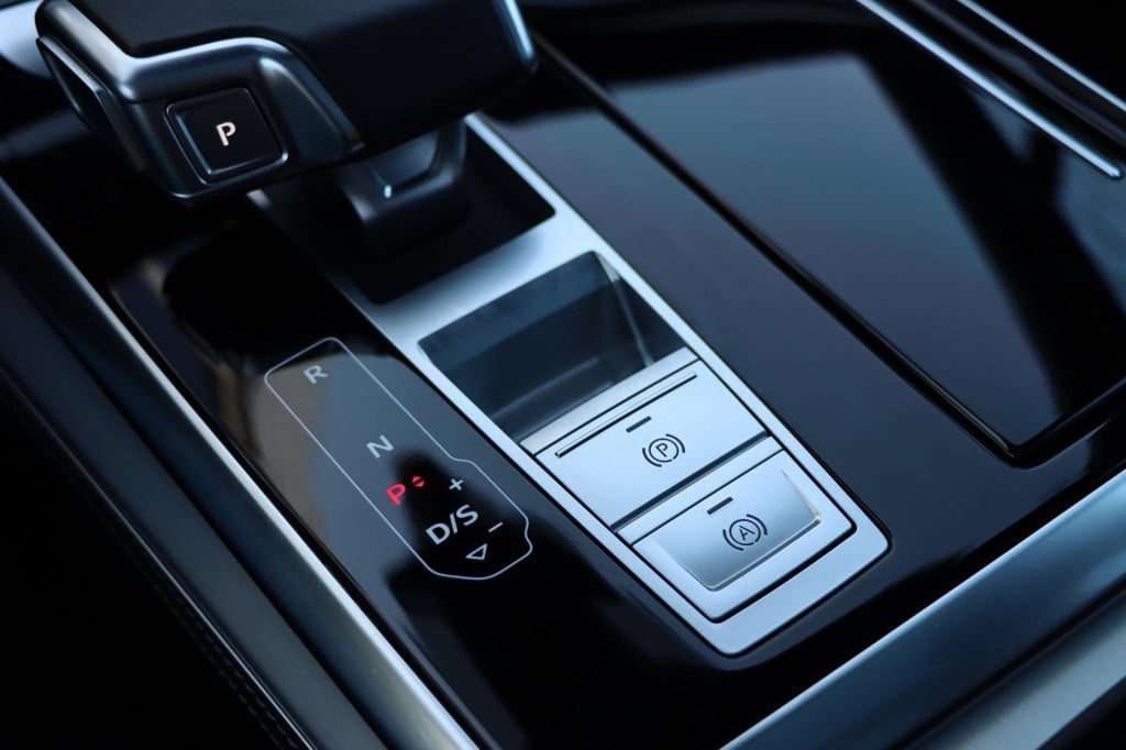 Audi Q7 60 tfsi e quattro pro line s competition 462pk tip