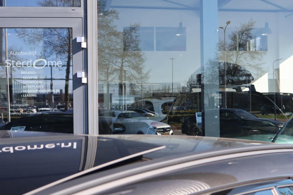 Mercedes-Benz E-Klasse estate 300 e edition amg line l airmatic l panoramad