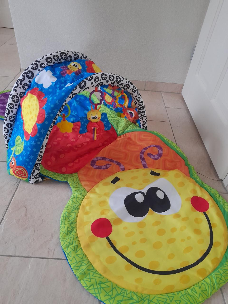 Speelkleed met speelboog (z.g.a.n)