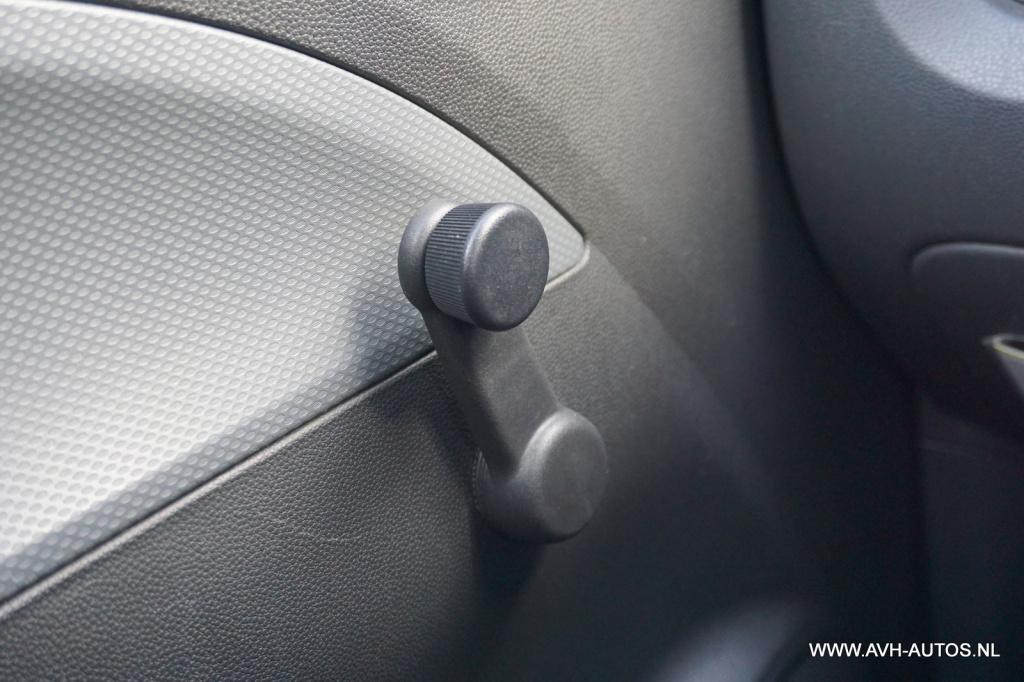 Opel Agila 1.0 essentia