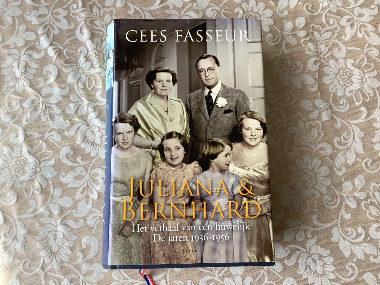 Juliana en Bernhard  Het verhaal van een huwelijk  De jaren 1936 - 1956
