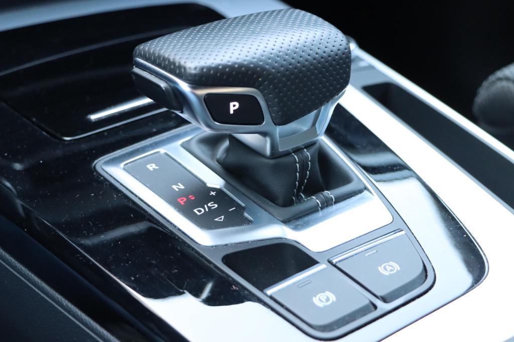 Audi Q5 50 tfsi e s edition 299pk s tronic