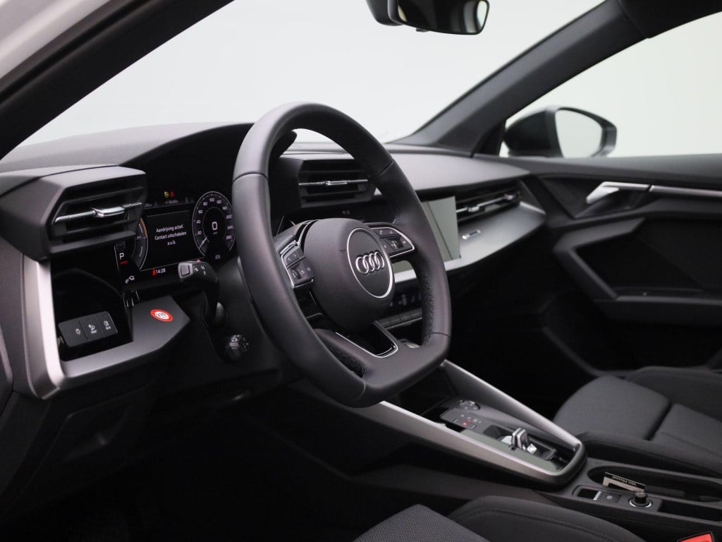 Audi A3 sportback 45 tfsi e s edition competition 245 pk | s-line | automaa