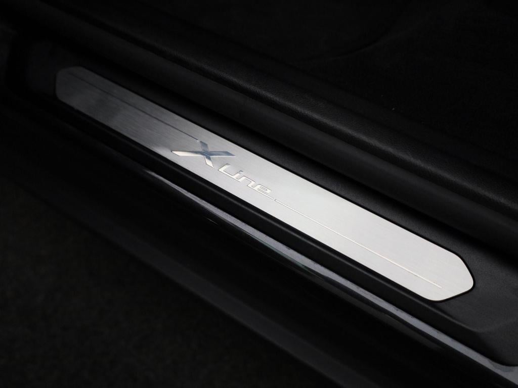 BMW X3 xdrive30e (135 kw) | automaat | panoramadak | trekhaak 2.000 kg | st