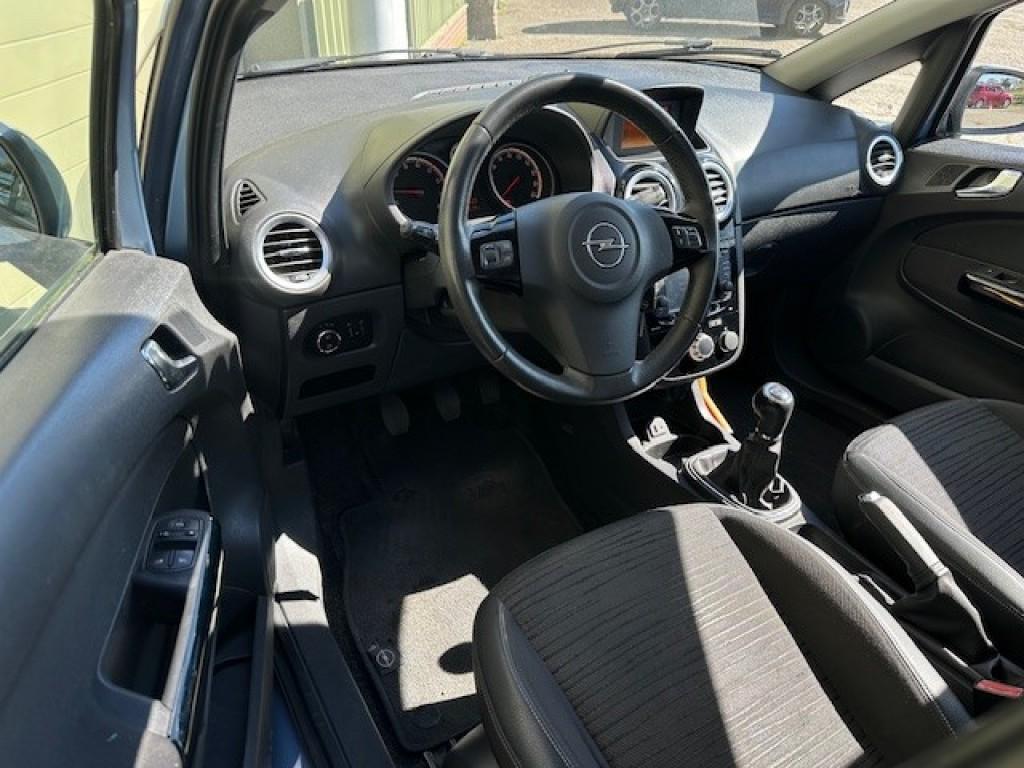 Opel Corsa 1.4 - 16v business +