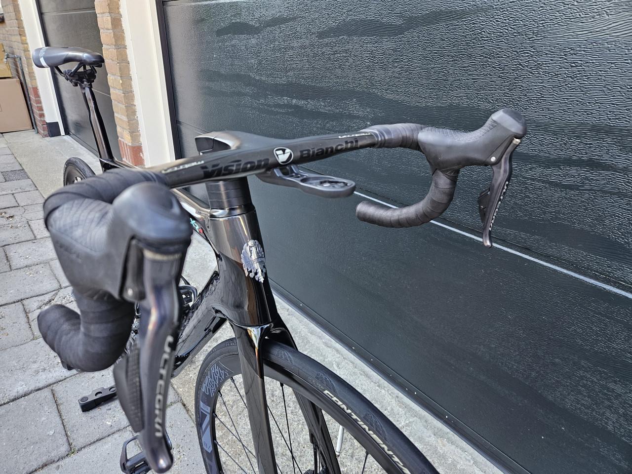 Bianchi Oltre XR4 Disc – Maat 53 – Shimano Ultegra Di2 – Prachtige staat!