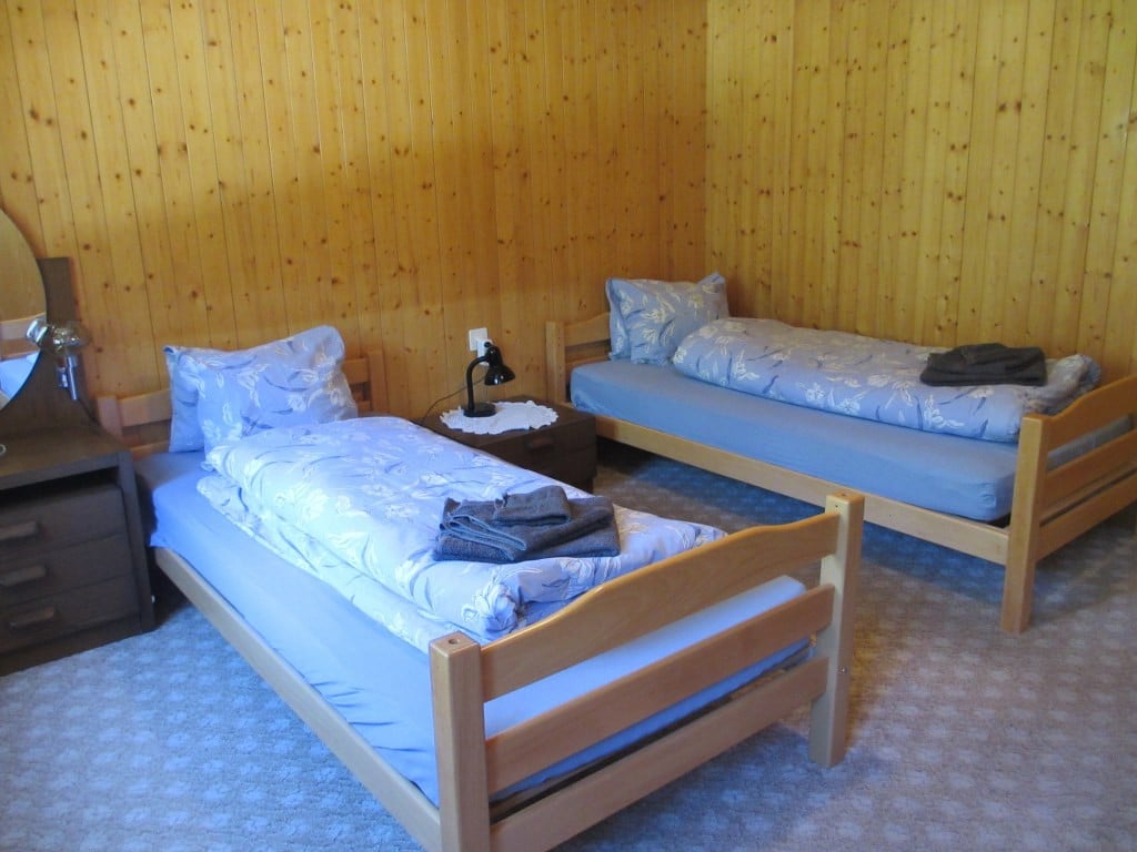 TE HUUR: vak. woning "Weid" Isenthal, Zwitserland
