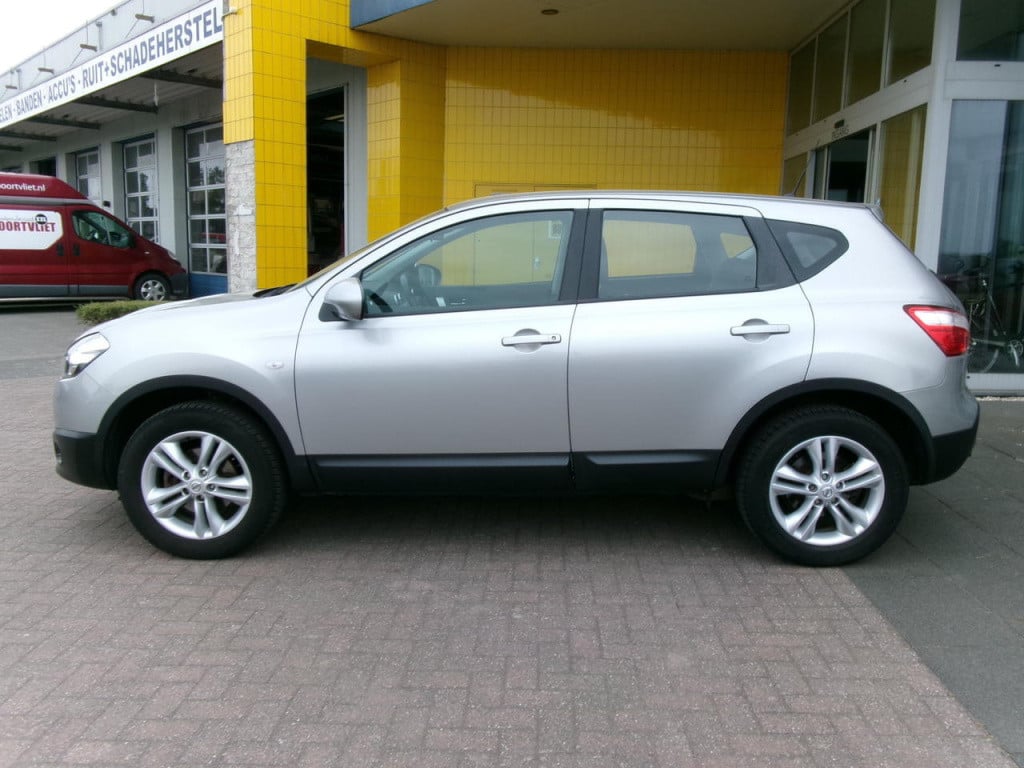 Nissan Qashqai 1.6 cvtc airco, cruise-contr., pdc, trekhaak