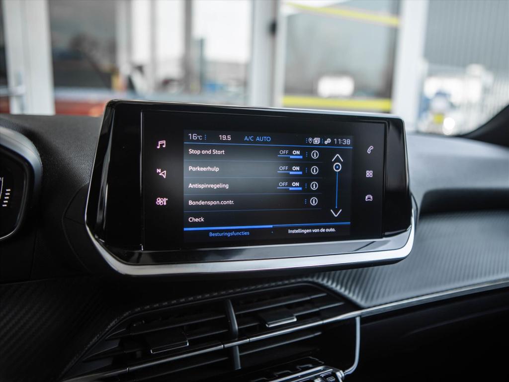 Peugeot 2008 1.2 puretech allure | trekhaak | bluetooth | apple carplay | a